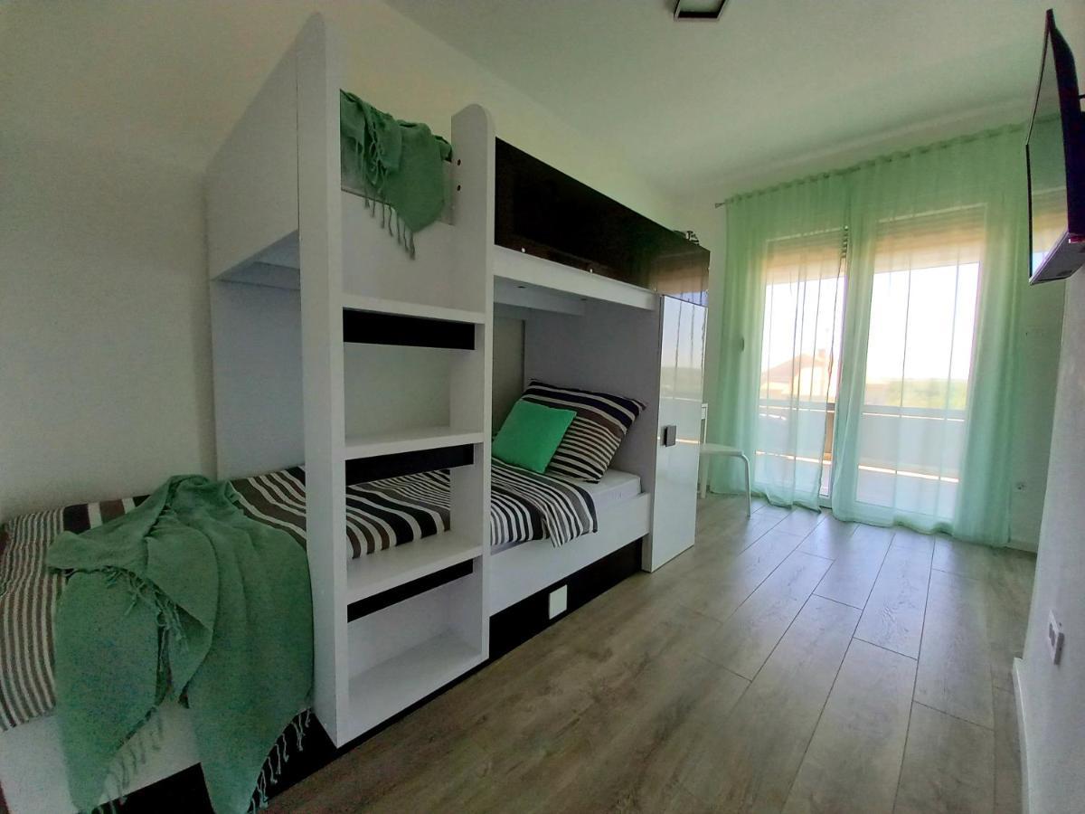 Villa Tia With Heated Pool & Jacuzzi Murvica  Exterior foto