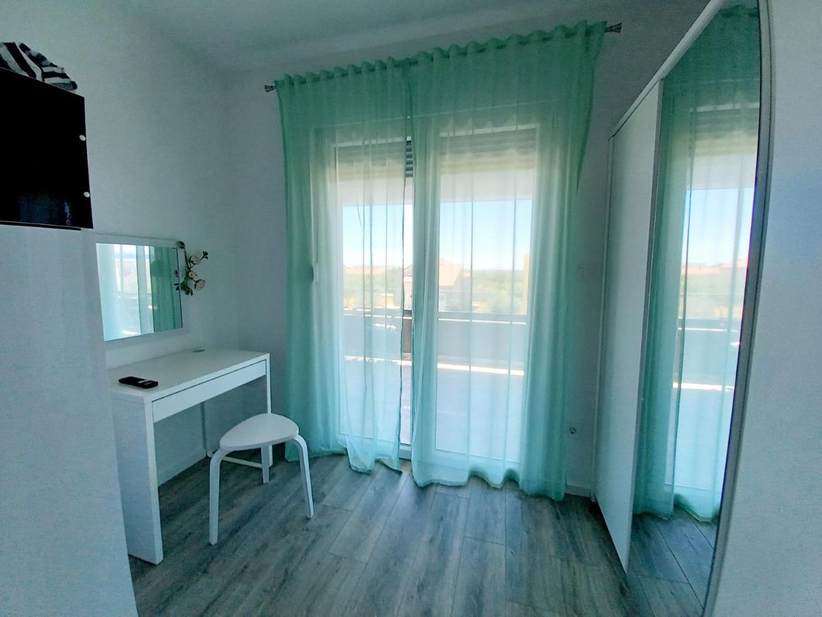 Villa Tia With Heated Pool & Jacuzzi Murvica  Exterior foto