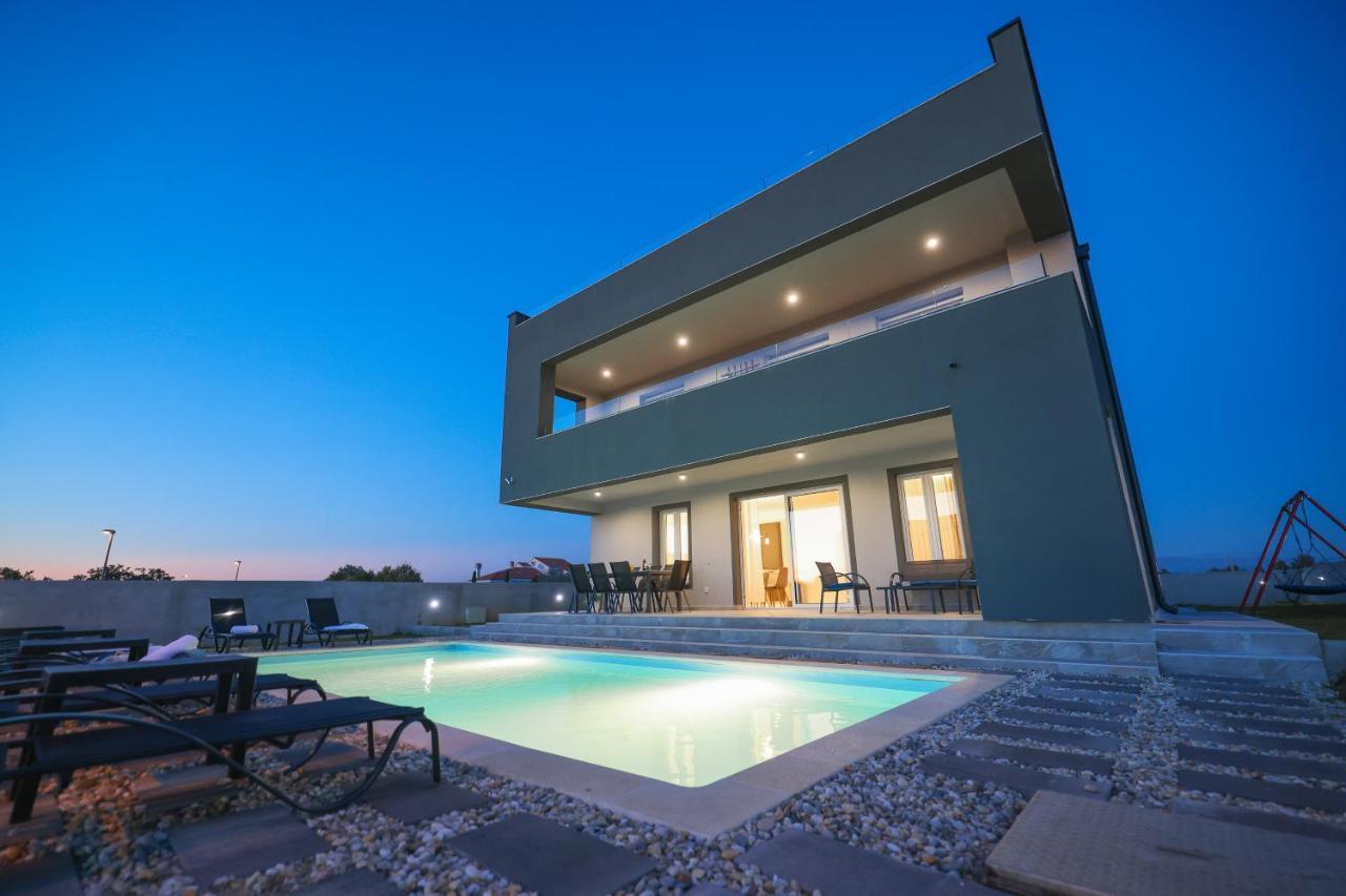 Villa Tia With Heated Pool & Jacuzzi Murvica  Exterior foto