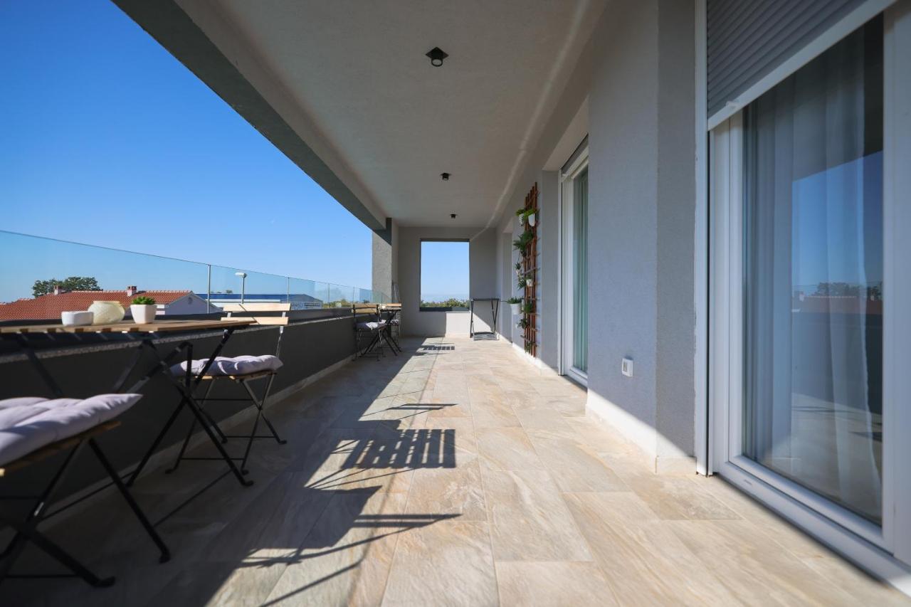 Villa Tia With Heated Pool & Jacuzzi Murvica  Exterior foto