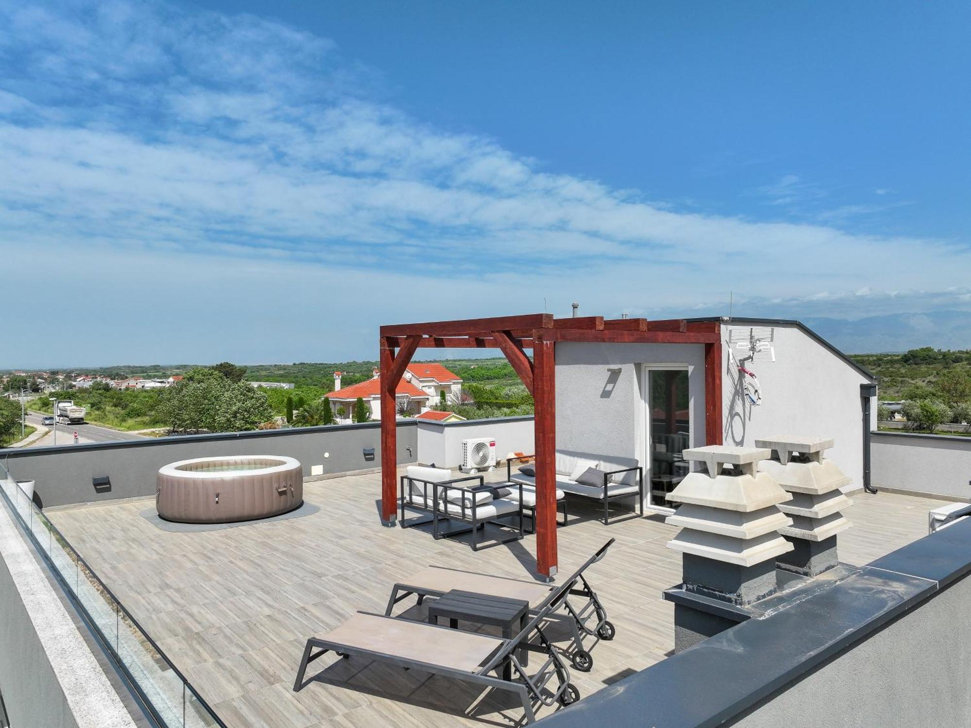 Villa Tia With Heated Pool & Jacuzzi Murvica  Exterior foto