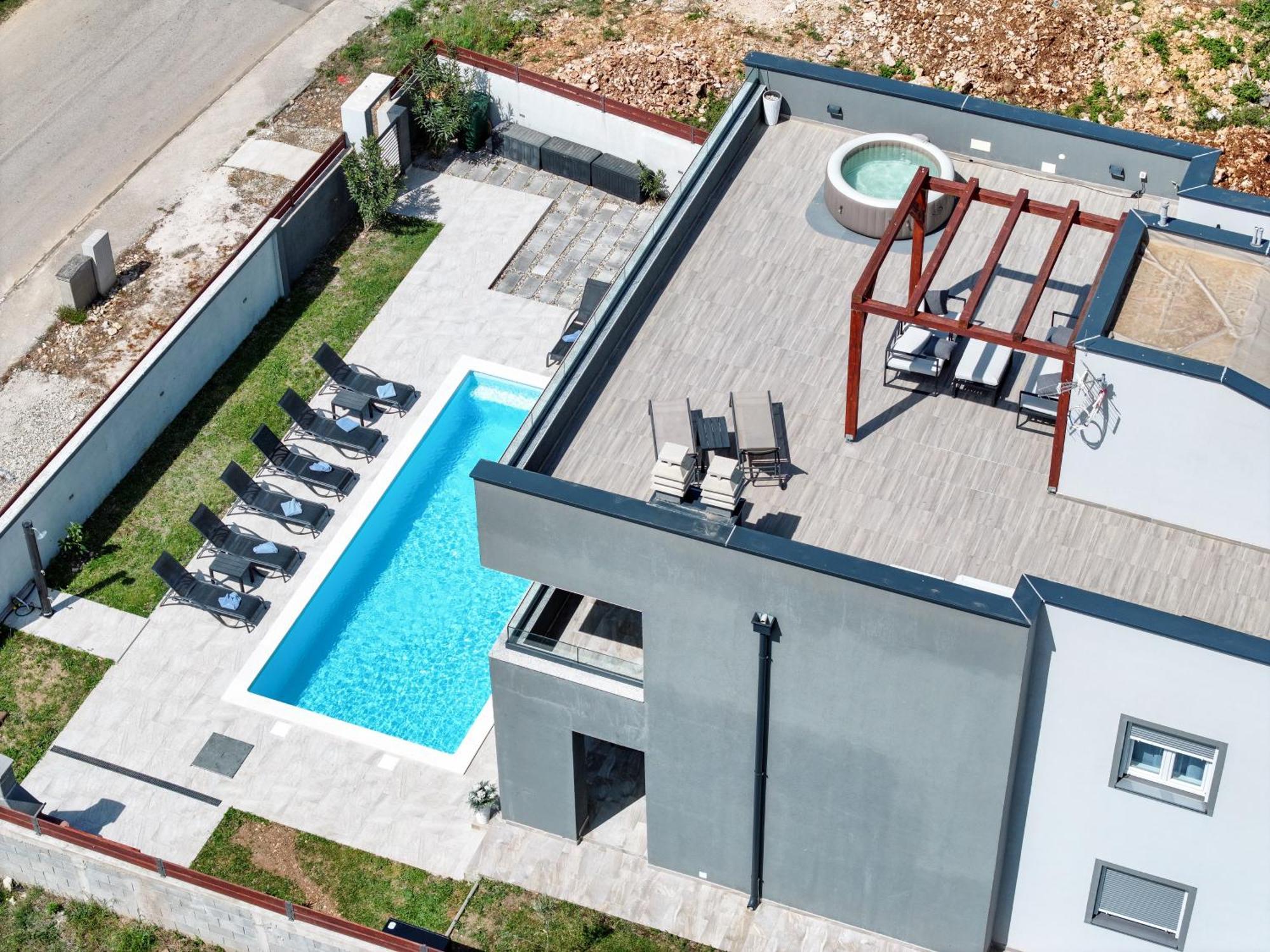 Villa Tia With Heated Pool & Jacuzzi Murvica  Exterior foto